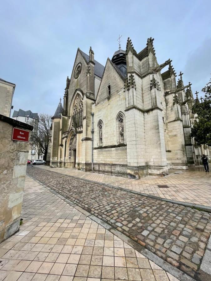 Apartament Le Chambord Beautiful Half-Timbered House With Terrace Tours Zewnętrze zdjęcie